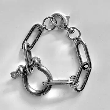industrial bracelet / 인더스트리얼 팔찌