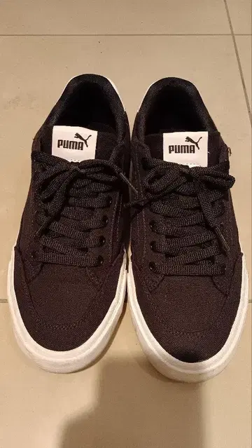 PUMA 스니커즈