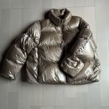 새상품급 3XL UNIQLO 울트라 라이트 다운 샤이니 볼륨 자켓
