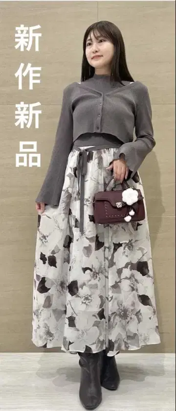 신상 택 포함 새상품 스나이델 플레어 슬리브 숏 가디건