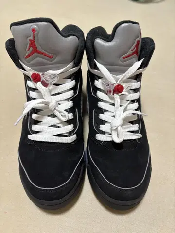 Jordan5 Retro Black Metallic Reimagined