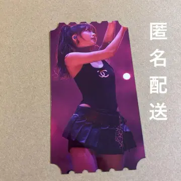 LE SSERAFIM 운채 카페 굿즈 구매 혜택 티켓 카드