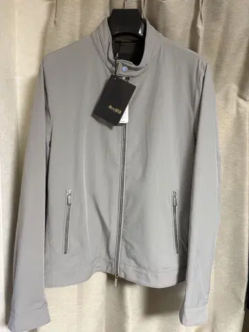 택 포함 정가 280,500엔 MOORER VANGI-KN 48 그레이