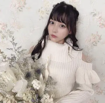 [ 새상품급 ] evelyn 펄 터틀 니트 원피스
