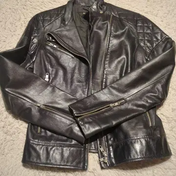 블랙 가죽 라이더 자켓 퀼팅 [ 가격 인하 ]