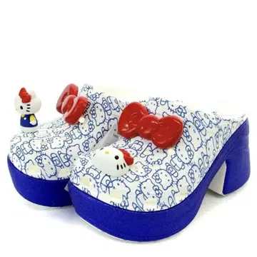 미사용 헬로키티 샌들 Crocs