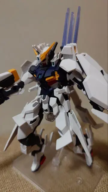HG(하이그레이드) 건담 지리우스 완성 도색 완료