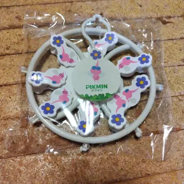[ 미사용 새상품 ] 깃털 피크민 빨래 건조대 행거 화이트