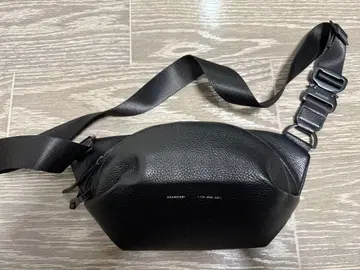 블랙 바디백 웨스트 파우치