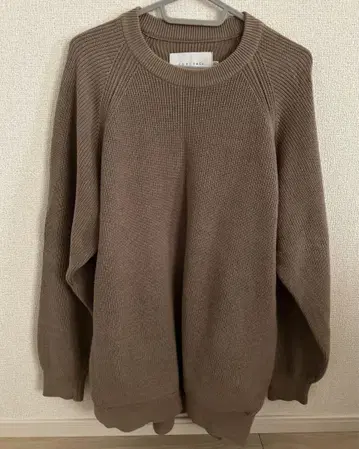 CURLY ASSEMBLY CREW KNIT 그레이지