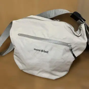 mont-bell 숄더백 화이트