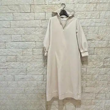 BABYLONE 베이지 후드티 원피스