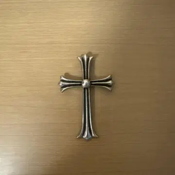 실버톤 크로스형 펜던트