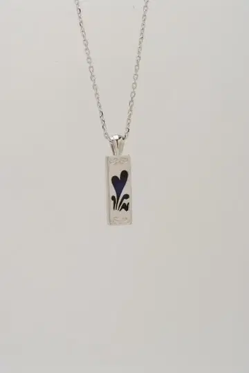크로스 실버 하트 플로럴 목걸이 AT163IS