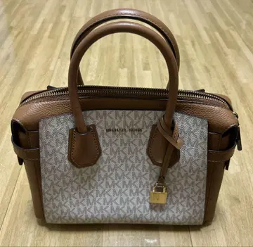 MICHEAL KORS 백