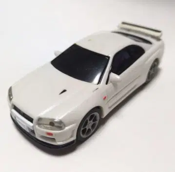 닛산 스카이라인 GT-R (R34) 길이 약 10cm