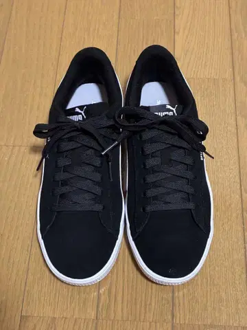 [새상품급] PUMA 블랙 스니커즈 23.5cm