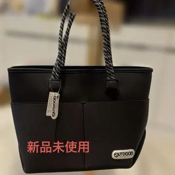 OUTDOOR 블랙 토트백