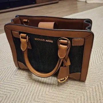 MICHAEL KORS 데님 가죽 핸드백 새상품급