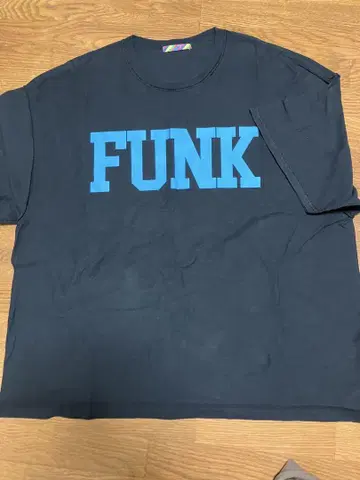 is-ness FUNK 티셔츠