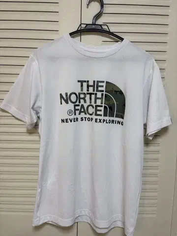 THE NORTH FACE 화이트 T셔츠