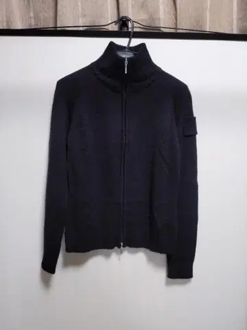 ZARA 블랙 스탠드 카라 스웨터