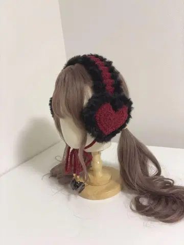하트 레드 블랙 귀도리 핸드메이드
