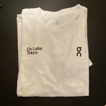 On labs 도쿄 티셔츠