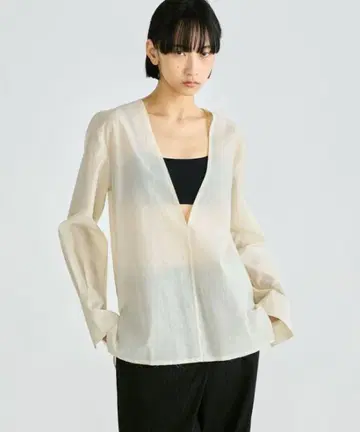 Edition 시어 울 V넥 셔츠