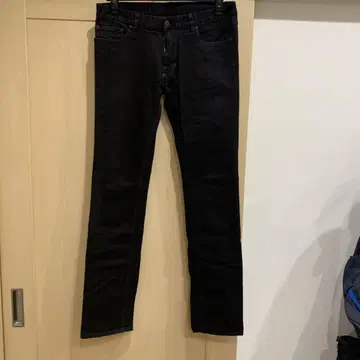 미야시타기, 블랙 데님 팬츠