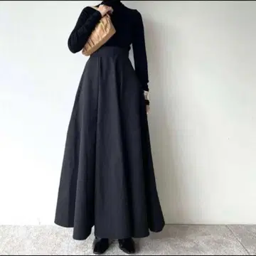 [ 새상품급 ] CLANE Volume Maxi Skirt 블랙