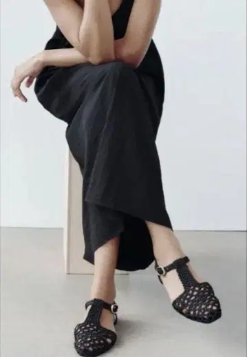 ZARA 새상품급 완판템 플랫 케이지 샌들 L 38 복조리 포함