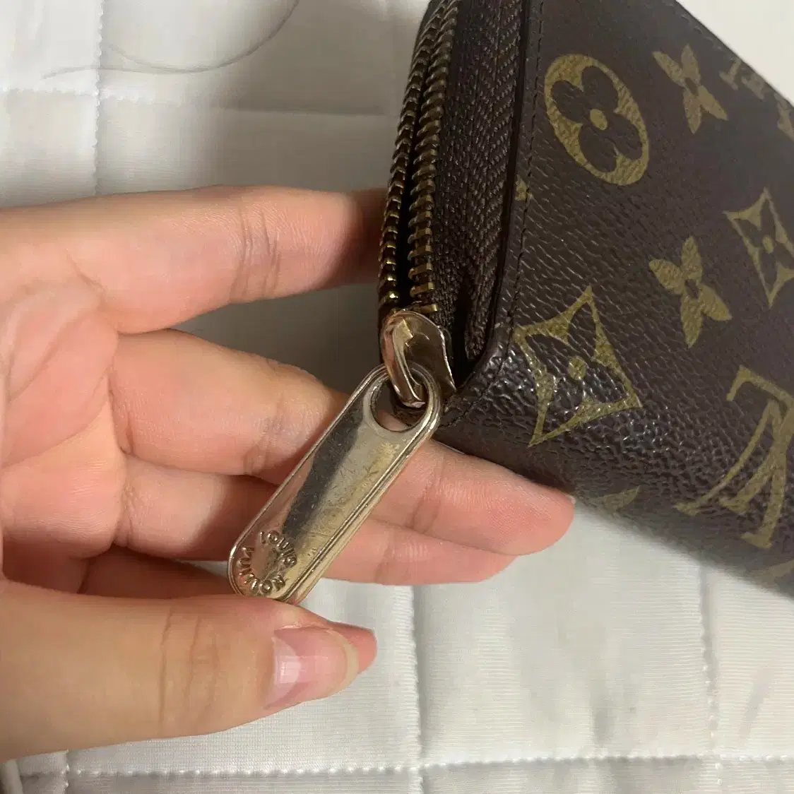 루이비통 지피코인퍼스(사용감 있어요)