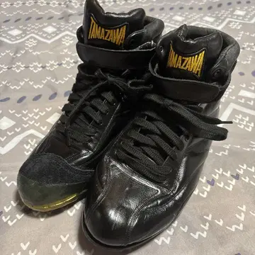 타마자와 블랙 하이컷 스파이크