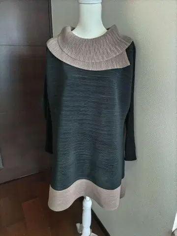 T PLEATS 튜닉 원피스