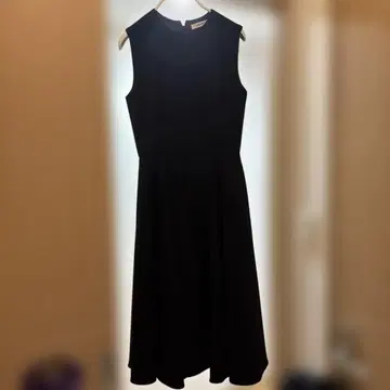 Yokochan 슬리브리스 블랙 원피스