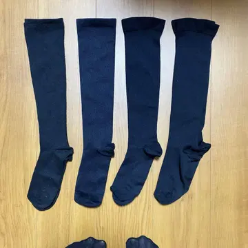 블랙 하이삭스 4족 세트