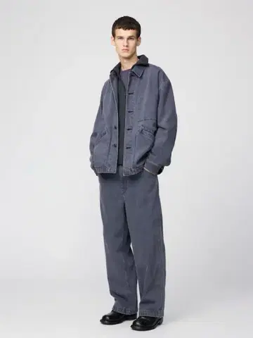 유니클로 U 와이드 핏 컬러 진 31 그레이 UNIQLO U