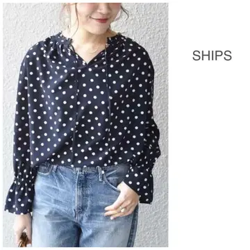 새상품급 쉽스 SHIPS 워셔블 도트 프릴넥 2WAY 블라우스 일본제