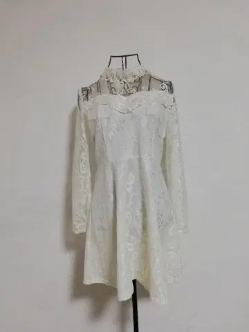 화이트 레이스 드레스