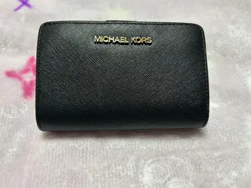 [가격 인하!] MICHAEL KORS 블랙 접이식 지갑
