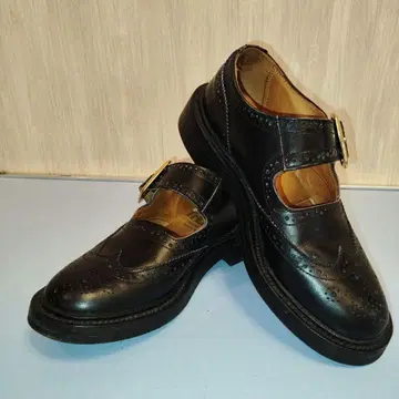 Trickers 원 스트랩 블랙 멜리 제인 4