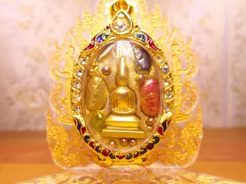 행운의 부적 레클라이 금은 태양의 돌 태국 불상 프라크란