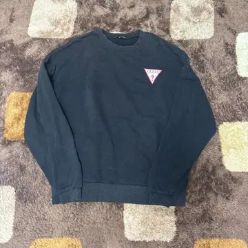 GUESS 블랙 맨투맨 트레이닝복