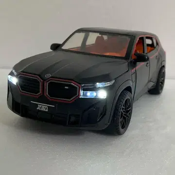 BMW XM 미니카 1/32 약 15cm 다이캐스트
