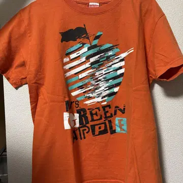 Mrs. GREEN APPLE Slip Apple T-shirt 오렌지