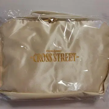 CUTIE STREET 큐스트 토요스 원맨 VIP 혜택 파우치