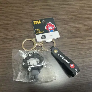 만박 미야쿠미야쿠 키링 블랙 미야쿠 변신 마이멜로디 흑백