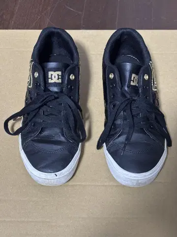 DC SHOE 로우컷 스니커즈