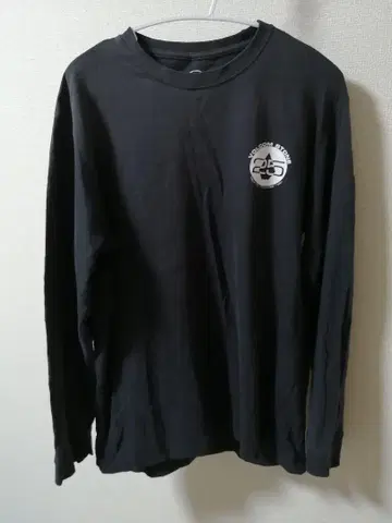 VOLCOM 볼컴 블랙 컬러 긴팔 T셔츠 L 사이즈 롱T 페이드